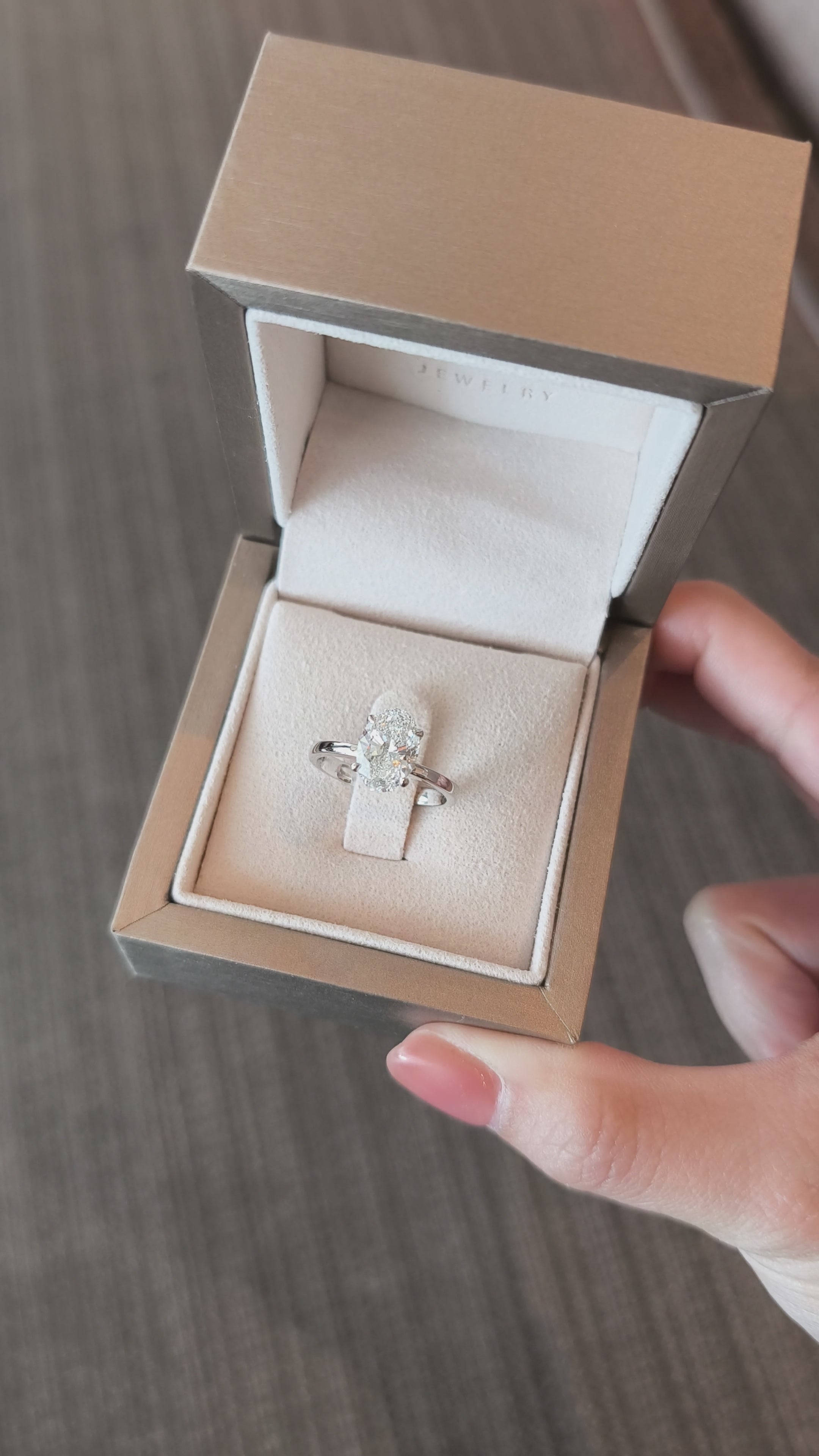 Ring - Oval Solitaire